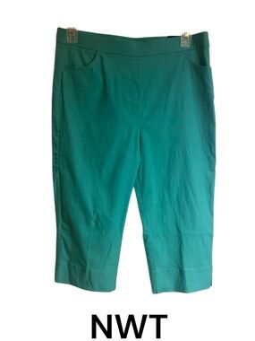 NWT Alfred Dunner ALLURE SUPER STRETCH MODERN FIT SLIMMING CAPRI   SIZE: 10  #10